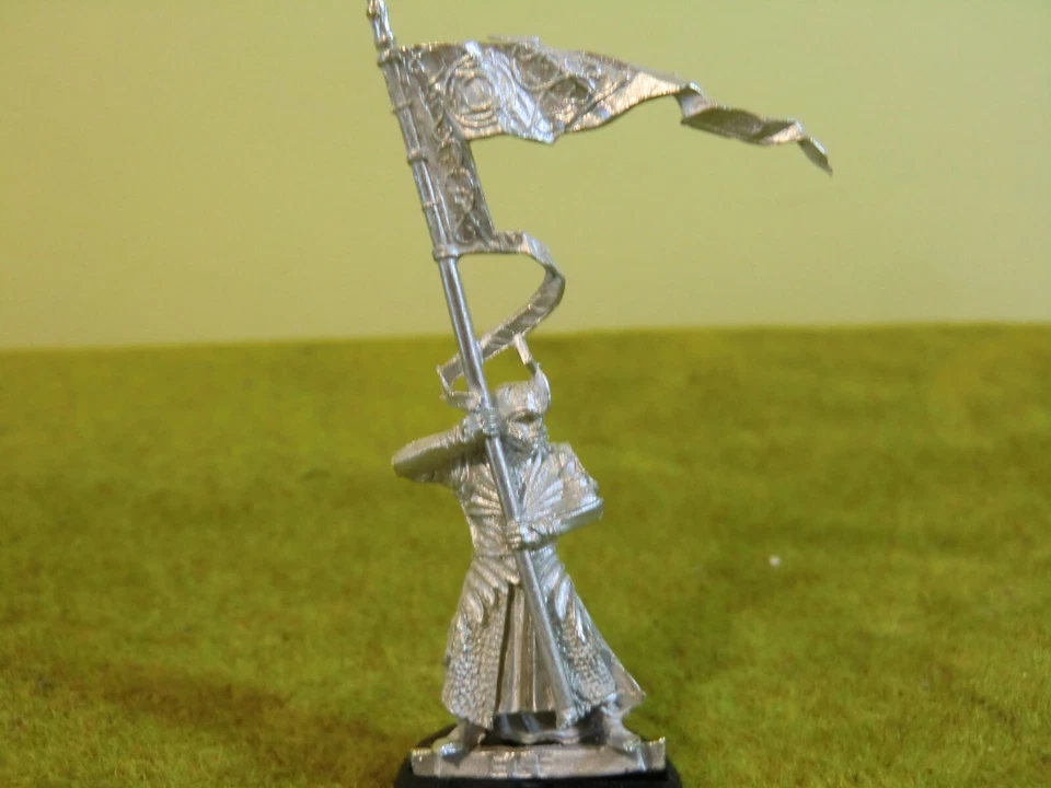 WARHAMMER LOTR - GALADHRIM ELF COMMAND STANDARD BEARER (METAL) ***NUEVO*** Foto 1 de 1
