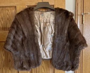 1940s ELEGANT Beaver Fur Stole Evening Outerwear Formal VINTAGE Wrap w/ Pockets - Picture 1 of 8