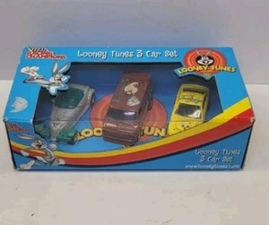 2002 ERTL Racing Champions Looney Tunes 3 Car Set 1/64 Scale Sealed! - Picture 1 of 5