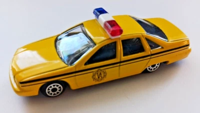 Chevrolet Caprice Fire Chief's Car Maisto escala 1:64 fundido a presión, nunca jugado con Foto 1 de 4