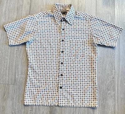 Vintage 70’s  JC Penney Short Sleeve Chevron All Over Print Button Up Dagger Med - Image 1 of 4
