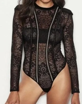 Novo com etiquetas Victoria’s Secret preto e dourado macacão de renda tamanho médio - Imagem 1 de 4