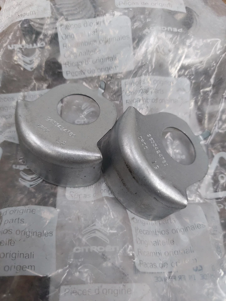 2X BRAND NEW GENUINE PEUGEOT 306 BALL JOINT PROTECTORS SHIELDS GTI6 GTI 6 RALLYE - Image 1 of 1