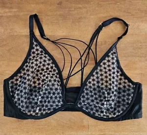 Victoria's Secret Body by Victoria Starburst Unlined Plunge Bra 38C - Picture 1 of 3