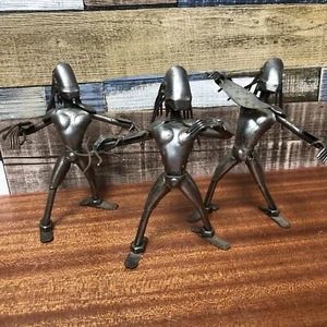Unusual 6" Handmade Alien v Predator Figures x3 Masked Predator, Fury & Other? - Picture 1 of 12