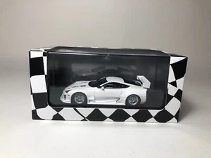 EBBRO 1/43 Lexus LFA 2010 Nurburgring shake down - Picture 1 of 23