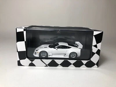 EBBRO 1/43 Lexus LFA 2010 Nurburgring shake down - Image 1 of 4