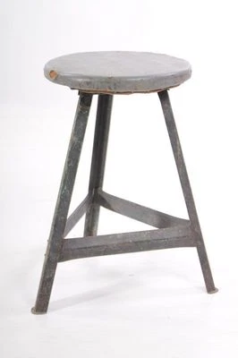 alter Hocker Art Deco Werkstatthocker Vintage Bauhaus Design Chair Hocker - Bild 1 von 4