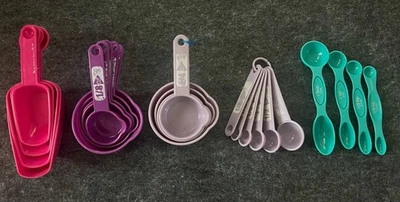 5 Sets Of Plastic Kitchen Measuring Spoons & Cups Pink Purple & Teal Tablespoon - Image 1 of 3