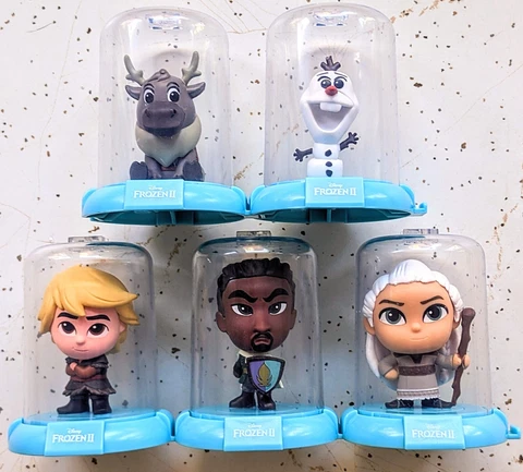 Frozen 2 Domez Lot of 5 Capsule Figures Sven Yelena Mattais Olaf Kristoff Disney Cover