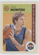 2012-13 Panini Past & Present Dirk Nowitzki #7 HOF