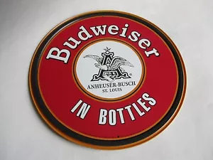 Insegna Latta Metallo Budweiser Anheuser-Busch In Bottiglie Vintage Retrò Birra 11,75 NUOVO - Foto 1 di 1