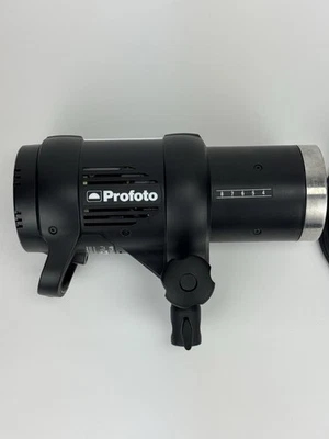 Profoto D1 Air 1000 Studio Professional Photography Monolight w/Nanuk 940 Case - Image 1 of 4