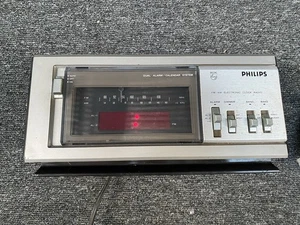 Vintage Philips Dual Alarm Clock Radio FM/AM Digital LED Display - Picture 1 of 12