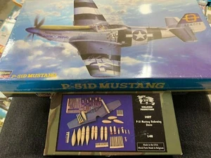 *PAKETANGEBOT* 1/48 Hasegawa P-51D Mustang Jt 30 PLUS Verlinden Underwing Stores - Bild 1 von 5