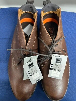 mans M&S shoes size 7,UPPER LEATHER, AIRFLEX  SHOE - Image 1 of 3