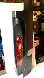 VAUXHALL (OPEL) VIVARO/TRAFIC/PRIMASTAR RÜCKLEUCHTE FAHRERSEITE RECHTS 2001-2006 - Bild 1 von 6