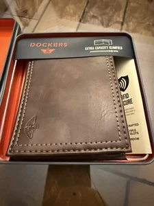 Dockers Herren RFID-Schutz Extra Kapazität Dreifachfaltung Geldbörse Schwarz Neu in Blechdose - Bild 1 von 6