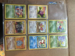 Page Of First Edition Fossil Pokemon 1999 - Picture 1 of 1