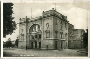 AK TILSIT /Ostpreussen Stadttheater, Straßenecke  1935 - Picture 1 of 1