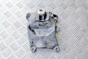 Audi A4 S4 A5 S5 2017 right engine mount bracket 8W0199308L - Picture 1 of 2