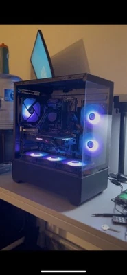 PC de escritorio para juegos personalizada, Asus, Intel, Noctua Foto 1 de 4