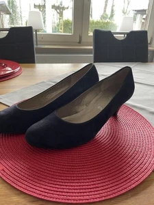 Wunderschöne blaue Wildlederpumps mit roter Sohle,neu. Größe 40 - Bild 1 von 6