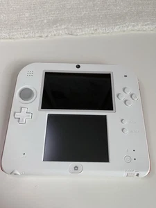 Nintendo 2DS Weiß/Rot Spielekonsole Getestet Funktioniert - Guter Zustand - Bild 1 von 11