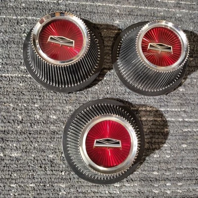 CENTROS TAPACUBOS FORD GRAN TORINO 1974, 1975, 1976 LTD RADIOS DE CABLE (3) D4OA-1141-BA Foto 1 de 4