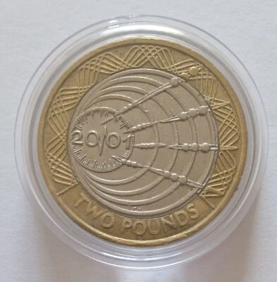 Bi-metallic 2 pounds United Kingdom 2001 wireless radio transmission - Image 1 of 4