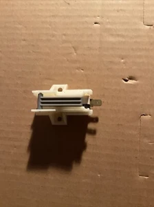 Interruptor completo de cubo deshumidificador Danby DDR60A3GP - Imagen 1 de 3