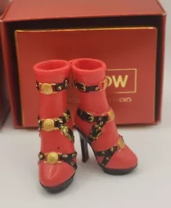 Rainbow High Mini Accessories Studio Shoes Stylish Ruby Buckle Red Boots - Picture 1 of 4