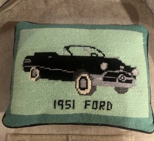 Nadelkissen, 1951 Ford, ein Oldtimer, ca. 10” x 13” - Bild 1 von 2