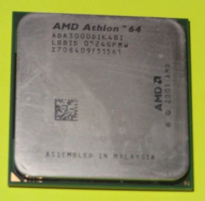 AMD Athlon 64 3000+ 1.8 GHz Processor ADA3000DIK4BI SOCKET 939 DESKTOP CPU  - Image 1 of 2