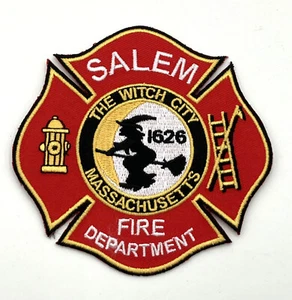 Parche del Departamento de Bomberos de Salem Massachusetts - Witch City (versión roja) - Imagen 1 de 1