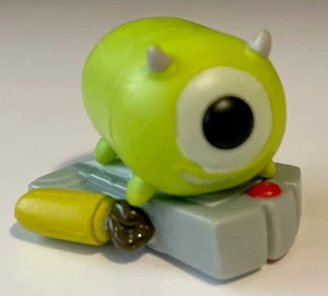 Disney Tsum Tsum MIKE WAZOWSKI Medium Figure & 1/2 Stand MONSTER INC - Picture 1 of 6