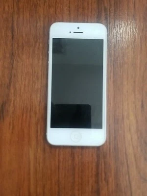 Apple iPhone 5 (BCG-E2599A) A1428 (Parts/Repair) - Image 1 of 4