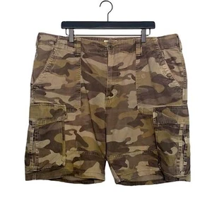 Magellan Men's Green & Brown Camo Print Cargo Shorts 100% Cotton size 40 - Picture 1 of 8