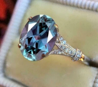 Nuevo anillo de compromiso de alejandrita de corte ovalado de 3 quilates enchapado en oro blanco de 14 k Foto 1 de 4