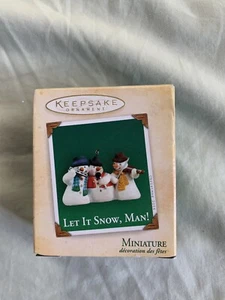 Hallmark Andenken Weihnachtsschmuck 2004 Miniatur Let It Snow Man Handarbeit  - Bild 1 von 5