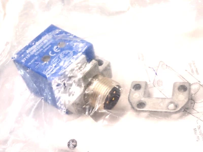 871P-DB25NP40-N4 SER A ALLEN BRADLEY SENSOR PROXIMIDAD TAPA LOTE DE [1] NUEVO Foto 1 de 3