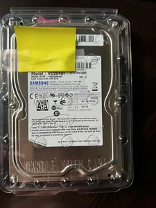 Samsung 2TB,Internal HD,5400RPM,3.5" (HD204UI) HDD-NEW IN ORIGINAL BOX - Picture 1 of 4