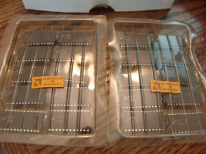 AMD C8212 RARO Cerámica 8-BIT PUERTO IO IC VINTAGE NUEVO STOCK ANTIGUO (NOS) 7611P D/C - Imagen 1 de 3