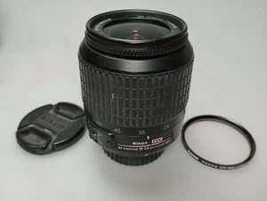 Nikon AF-S Nikkor 18-55 mm F/3,5-5,6 G ED - Imagen 1 de 2