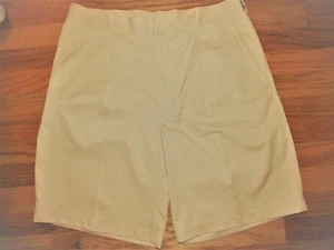 Nike Golfshorts, Gr. 34 Medium, UVP 65,00 $ (Foto # 6164) - Bild 1 von 4