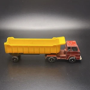 TOOTSIETOY GRAVEL HAULER Red Cab Semi Truck Yellow Trailer DIECAST VINTAGE - Picture 1 of 12