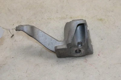 Soporte de montaje del motor izquierdo Chevrolet Corvette 2014-2019 23207231 OEM MM119 Foto 1 de 4