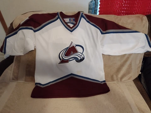 2001 NHL CCM Colorado Avalanche Ray Bourque Jersey 77 Mens XL Cover