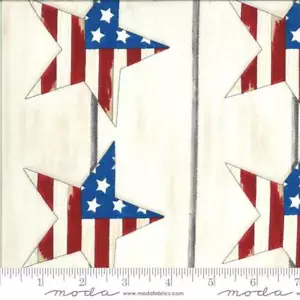 America the Beautiful 19981-12 White Moda Red Deb Strain Priced Per Half Yard - Picture 1 of 2