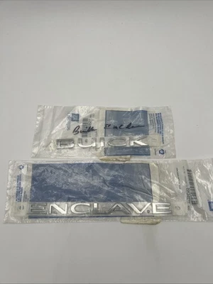 Juego de placas de identificación de puerta levadiza Buick Enclave 2008-2017 OEM GM 10394265 - 15292644 Foto 1 de 2
